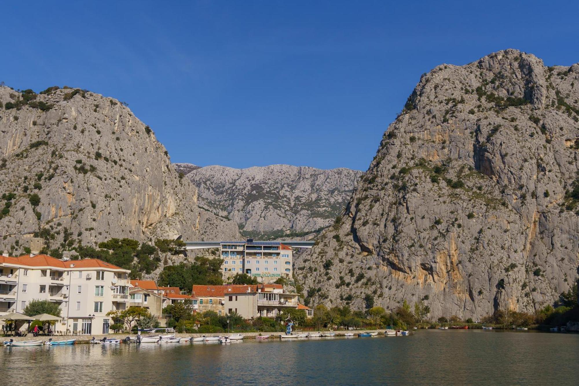 Sunny Apartment Omis Exterior photo