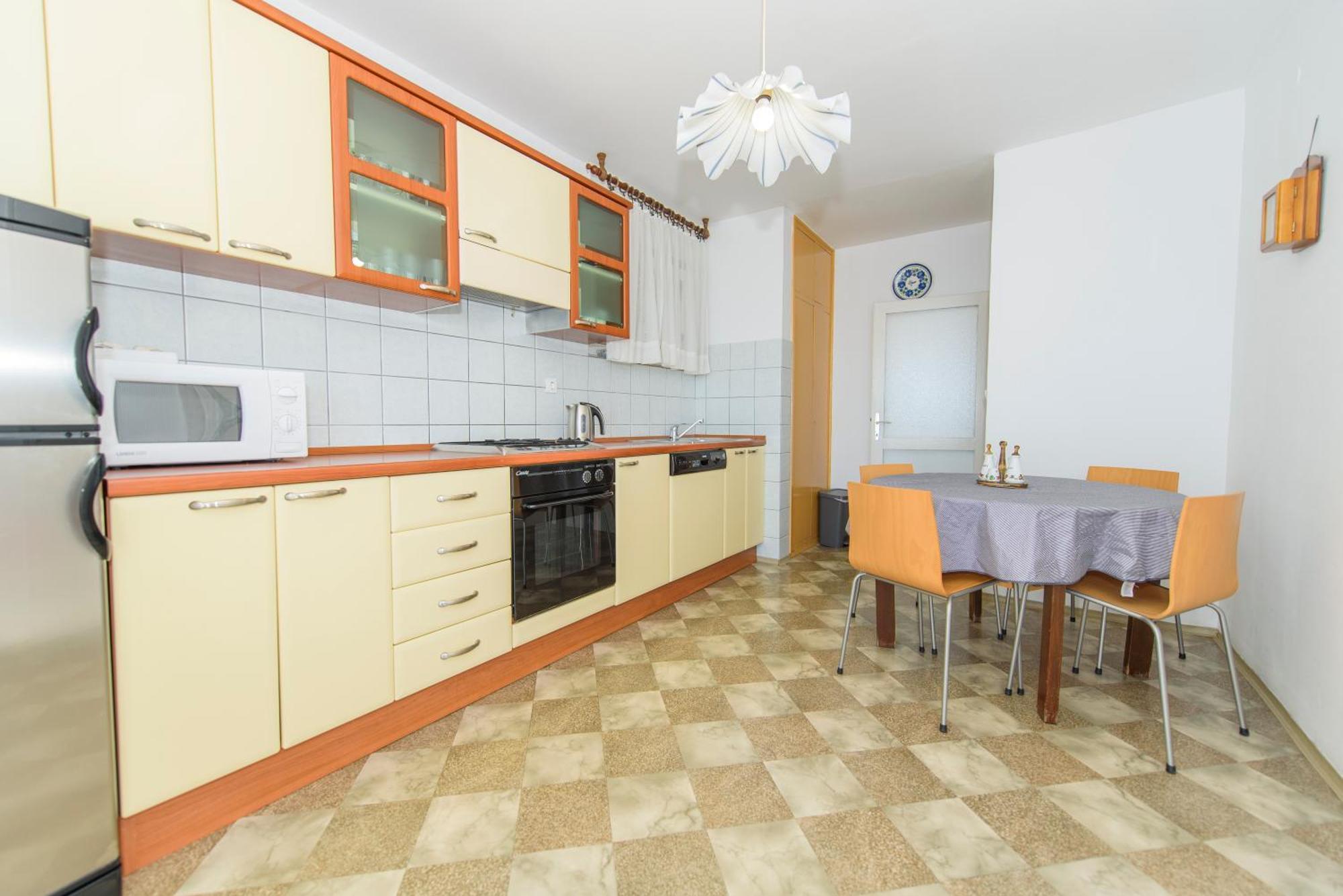 Sunny Apartment Omis Exterior photo